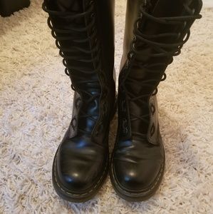 Dr Martens 1914W Boots